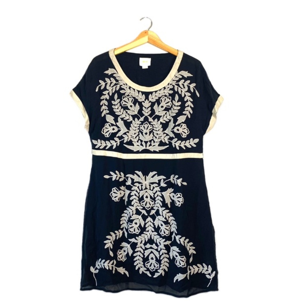 Maeve Gauze Embroidered Floral Dress, L